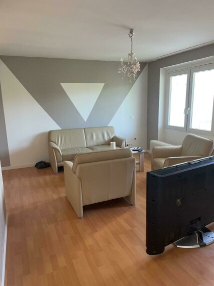 WHG 2. OG links renoviert